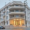 Emerald Suites Hotel