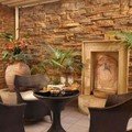 Holiday Suites Hotel