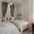 V1935 Luxurious Apartments Hotel