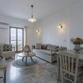 Vardia Hotel